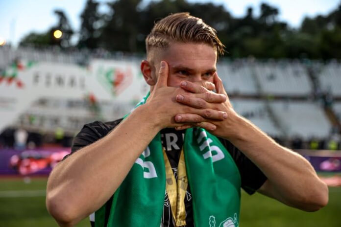 515733027_1275918744109681_5992528480249557957_n Arsenal Seal Deal for Viktor Gyökeres