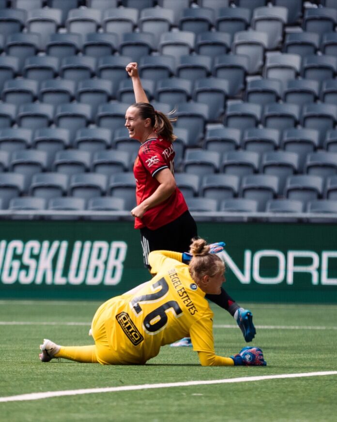 Manhester United women beat PSV Eindhoven
