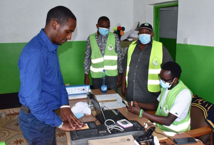 IEBC Registers 7,000 New Voters in Four Days as Drive Gains Momentum