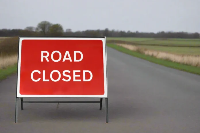 road-closed-zintec-frame-description-img
