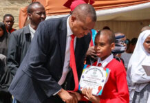 Irungu Nyakera Urges Students To “Stay Hungry, Stay Foolish”