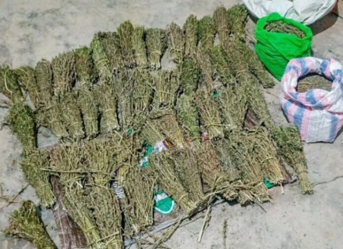 Mystery Suspect Vanishes, Leaves Behind Suspected Drug Haul in Machakos Market