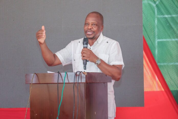 Mutahi Kagwe8