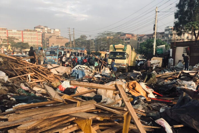 KeNHA Demolishes Roadside Stalls in Roysambu