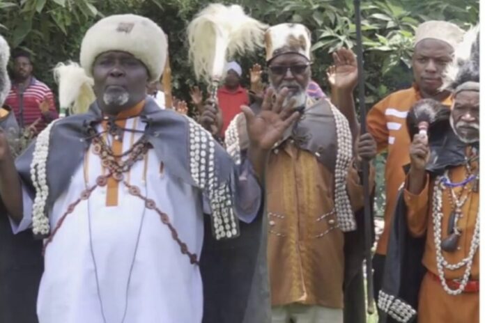 Kikuyu-Elders-860x573