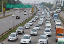 Ruto Orders Review of Insurance and Auctioneer Laws After Complaints From Matatu Operators matatu operators
