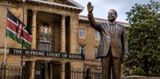 Nairobi MCAs Clear Raila Monument at Supreme Court Roundabout