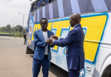Ruto Hands Migori Youth FC Bus, Reaffirms Support for Youth Talent
