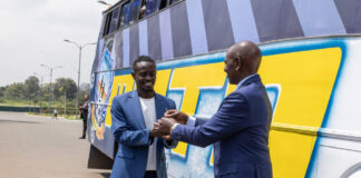 Ruto Hands Migori Youth FC Bus, Reaffirms Support for Youth Talent