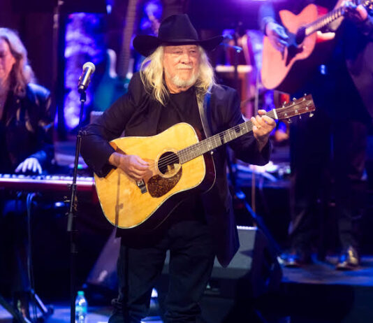 Country Music Legend John Anderson Dies At 71, Family Confirms
